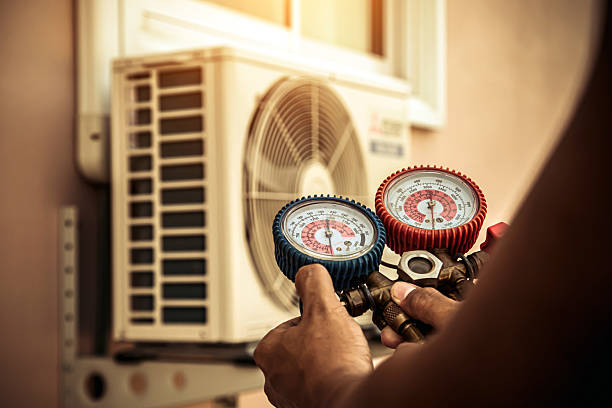 Professional Ductwork Repair technician working in Lucerne, CA